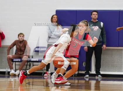 Thumbnail 2 in Plainfield vs. Pike (IHSAA 4A Sectional Semifinal) photogallery.