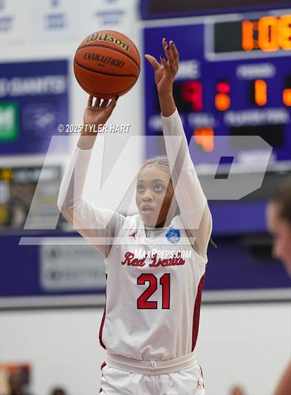 Thumbnail 3 in Plainfield vs. Pike (IHSAA 4A Sectional Semifinal) photogallery.