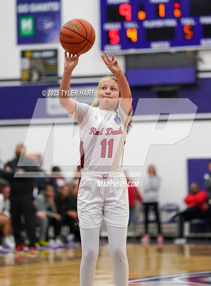 Thumbnail 1 in Plainfield vs. Pike (IHSAA 4A Sectional Semifinal) photogallery.