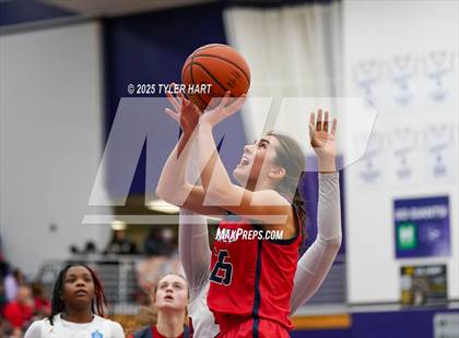 Thumbnail 2 in Plainfield vs. Pike (IHSAA 4A Sectional Semifinal) photogallery.