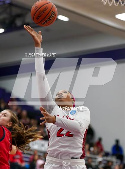 Thumbnail 2 in Plainfield vs. Pike (IHSAA 4A Sectional Semifinal) photogallery.
