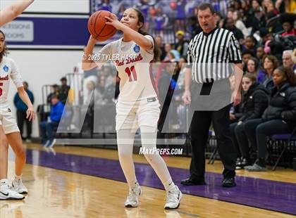 Thumbnail 2 in Plainfield vs. Pike (IHSAA 4A Sectional Semifinal) photogallery.