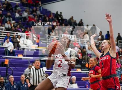 Thumbnail 3 in Plainfield vs. Pike (IHSAA 4A Sectional Semifinal) photogallery.