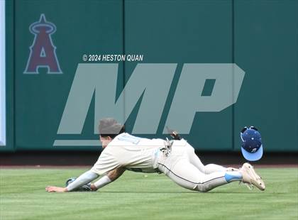 Thumbnail 3 in Ramona vs. Warren (Halo Classic) photogallery.