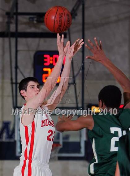 Thumbnail 2 in Monte Vista vs. Palo Alto (DJ Frandsen Memorial) photogallery.