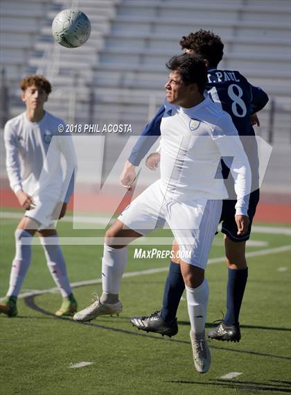 Thumbnail 3 in Bishop Amat vs Saint Paul photogallery.