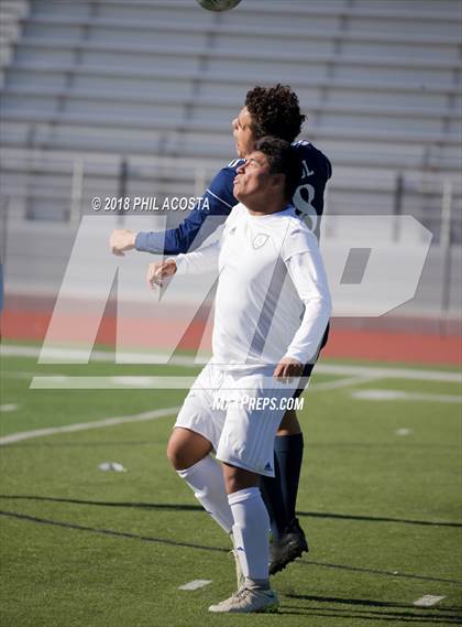 Thumbnail 1 in Bishop Amat vs Saint Paul photogallery.