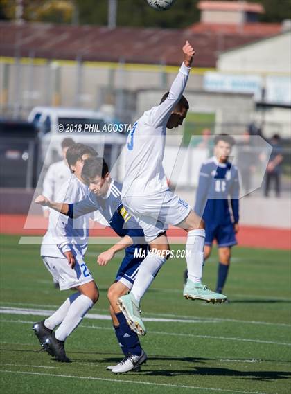 Thumbnail 3 in Bishop Amat vs Saint Paul photogallery.