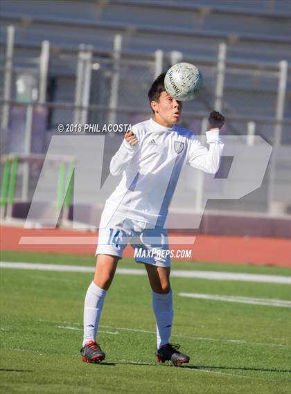 Thumbnail 3 in Bishop Amat vs Saint Paul photogallery.