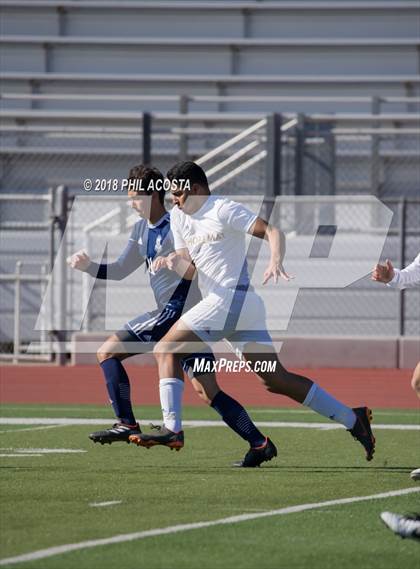 Thumbnail 1 in Bishop Amat vs Saint Paul photogallery.