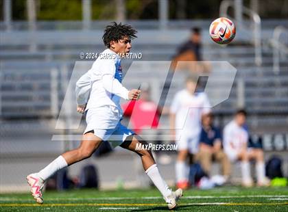 Thumbnail 2 in Dutch Fork vs. Lugoff-Elgin (Capital City Cup) photogallery.