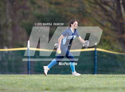 Thumbnail 2 in Bishop Grimes vs Cato-Meridian photogallery.