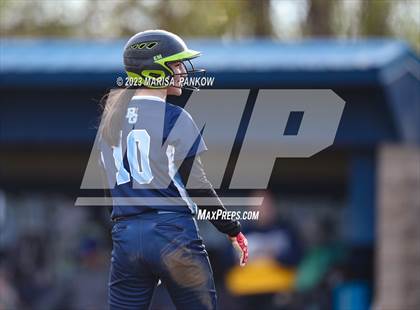 Thumbnail 2 in Bishop Grimes vs Cato-Meridian photogallery.