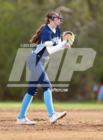 Thumbnail 3 in Bishop Grimes vs Cato-Meridian photogallery.