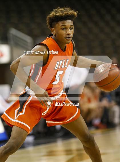 Thumbnail 2 in Ryle vs Newport Central Catholic (Ninth Region) photogallery.