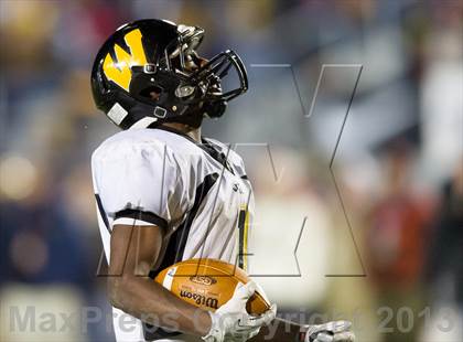 Thumbnail 3 in Bishop McDevitt vs. Archbishop Wood (PIAA Class AAA Final) photogallery.