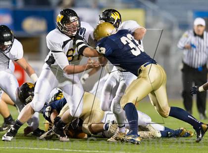 Thumbnail 2 in Bishop McDevitt vs. Archbishop Wood (PIAA Class AAA Final) photogallery.
