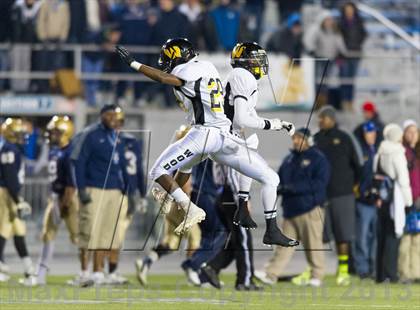 Thumbnail 2 in Bishop McDevitt vs. Archbishop Wood (PIAA Class AAA Final) photogallery.