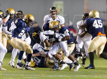 Thumbnail 2 in Bishop McDevitt vs. Archbishop Wood (PIAA Class AAA Final) photogallery.