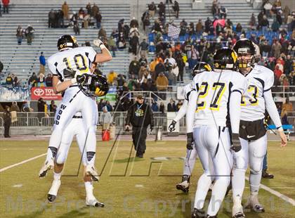 Thumbnail 2 in Bishop McDevitt vs. Archbishop Wood (PIAA Class AAA Final) photogallery.
