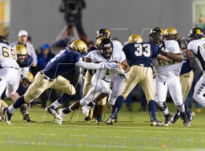 Thumbnail 1 in Bishop McDevitt vs. Archbishop Wood (PIAA Class AAA Final) photogallery.