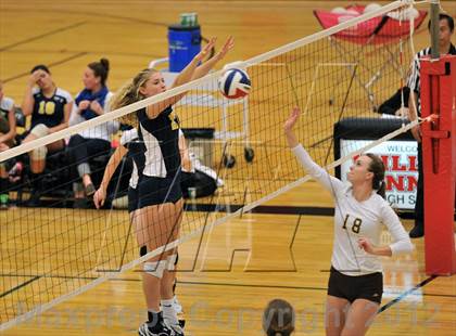 Thumbnail 3 in Pope John Paul II vs. Bethlehem Catholic (PIAA Class AA 1st Round) photogallery.