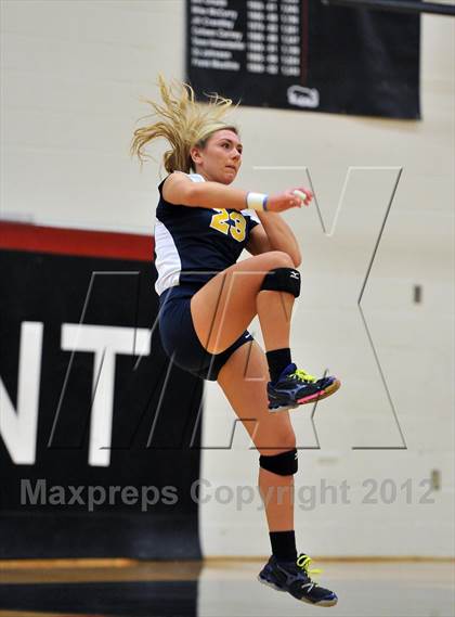 Thumbnail 3 in Pope John Paul II vs. Bethlehem Catholic (PIAA Class AA 1st Round) photogallery.