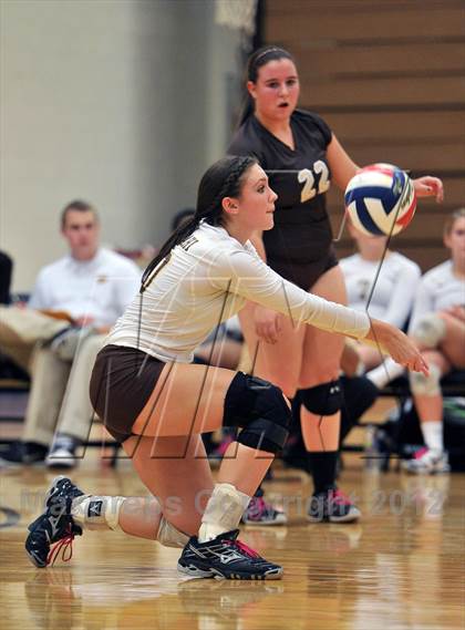 Thumbnail 1 in Pope John Paul II vs. Bethlehem Catholic (PIAA Class AA 1st Round) photogallery.