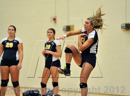 Thumbnail 3 in Pope John Paul II vs. Bethlehem Catholic (PIAA Class AA 1st Round) photogallery.