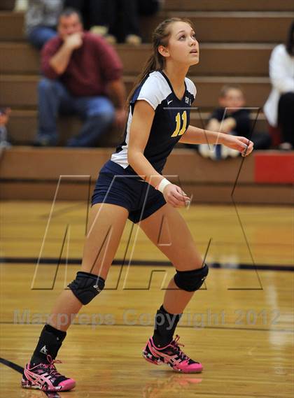 Thumbnail 3 in Pope John Paul II vs. Bethlehem Catholic (PIAA Class AA 1st Round) photogallery.