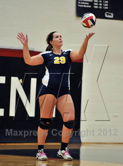 Thumbnail 3 in Pope John Paul II vs. Bethlehem Catholic (PIAA Class AA 1st Round) photogallery.