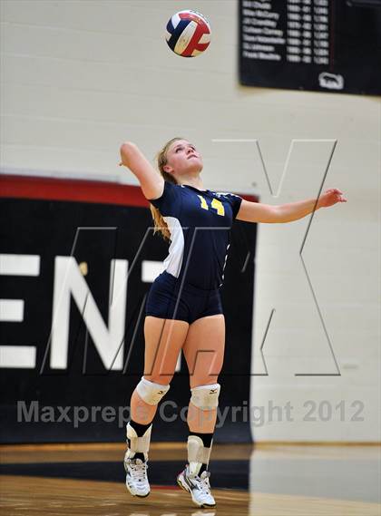 Thumbnail 1 in Pope John Paul II vs. Bethlehem Catholic (PIAA Class AA 1st Round) photogallery.