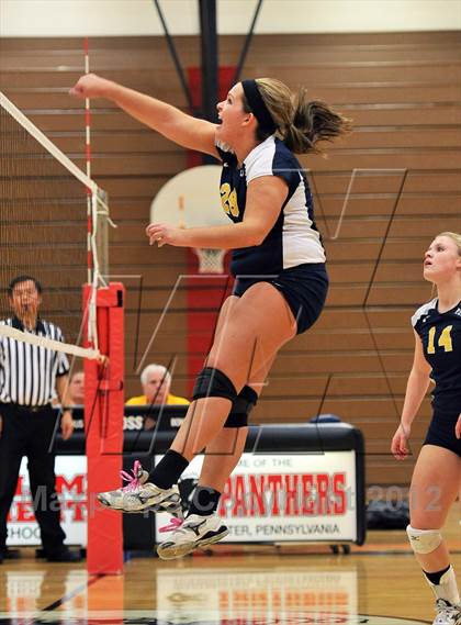 Thumbnail 2 in Pope John Paul II vs. Bethlehem Catholic (PIAA Class AA 1st Round) photogallery.