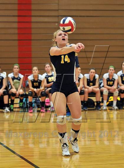 Thumbnail 2 in Pope John Paul II vs. Bethlehem Catholic (PIAA Class AA 1st Round) photogallery.