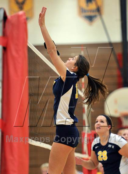 Thumbnail 1 in Pope John Paul II vs. Bethlehem Catholic (PIAA Class AA 1st Round) photogallery.