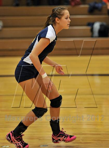 Thumbnail 1 in Pope John Paul II vs. Bethlehem Catholic (PIAA Class AA 1st Round) photogallery.
