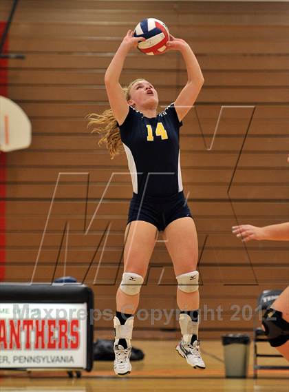 Thumbnail 1 in Pope John Paul II vs. Bethlehem Catholic (PIAA Class AA 1st Round) photogallery.