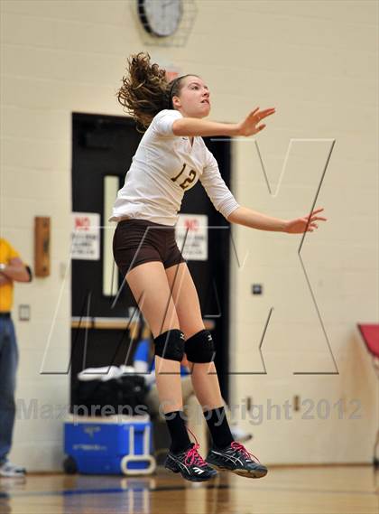 Thumbnail 1 in Pope John Paul II vs. Bethlehem Catholic (PIAA Class AA 1st Round) photogallery.