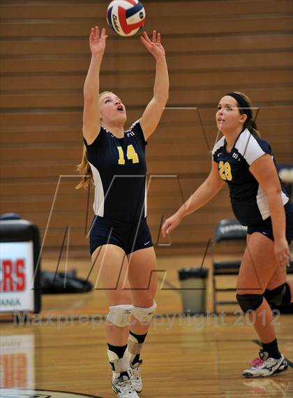 Thumbnail 2 in Pope John Paul II vs. Bethlehem Catholic (PIAA Class AA 1st Round) photogallery.