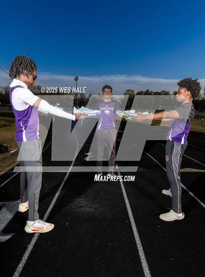 Thumbnail 2 in DeSoto Central (Team & Individual) photogallery.