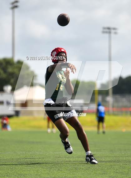 Thumbnail 2 in Cypress Falls vs. Anderson (Texas State 7 on 7 Tournament) photogallery.
