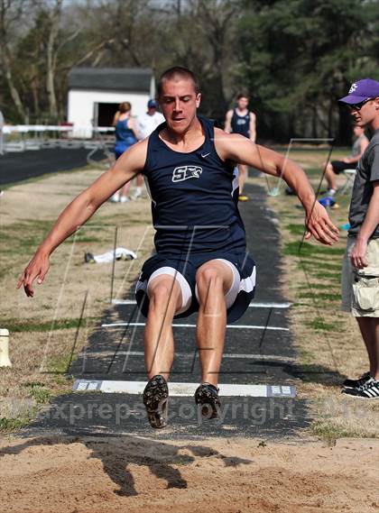 Thumbnail 1 in Mountain Press Relays photogallery.