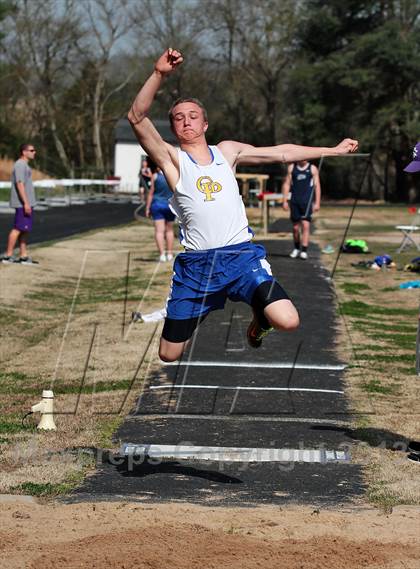 Thumbnail 1 in Mountain Press Relays photogallery.