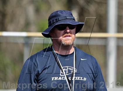 Thumbnail 1 in Mountain Press Relays photogallery.