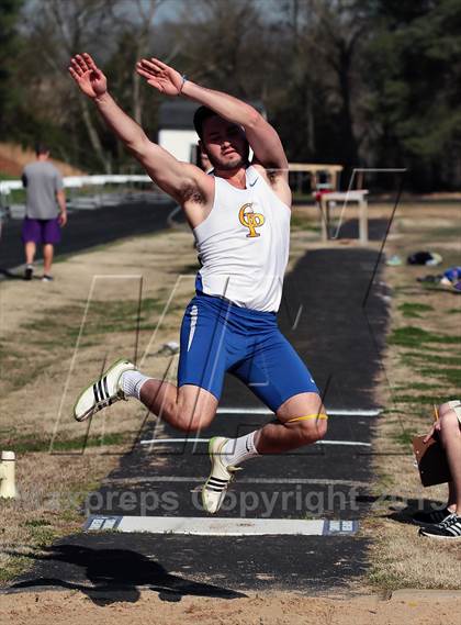 Thumbnail 1 in Mountain Press Relays photogallery.