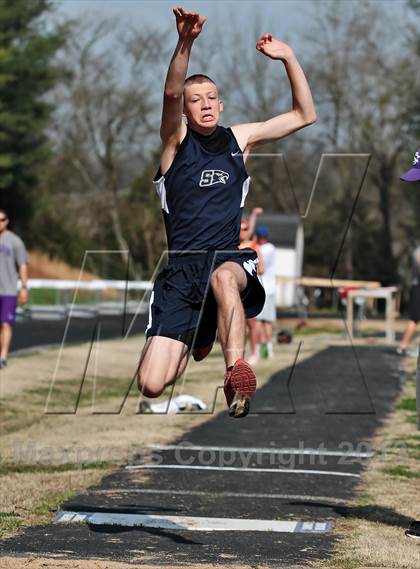 Thumbnail 3 in Mountain Press Relays photogallery.