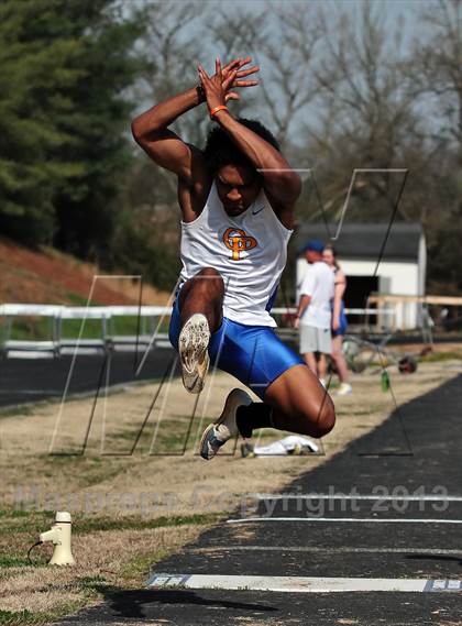 Thumbnail 3 in Mountain Press Relays photogallery.