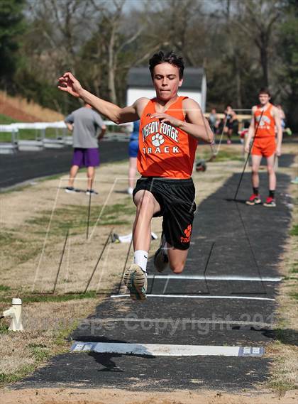 Thumbnail 3 in Mountain Press Relays photogallery.
