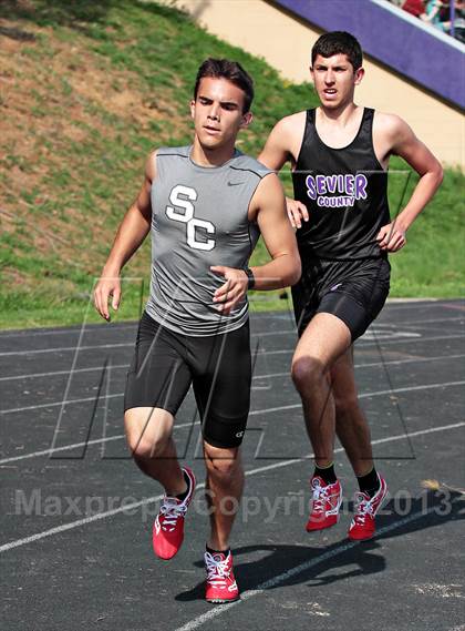 Thumbnail 2 in Mountain Press Relays photogallery.