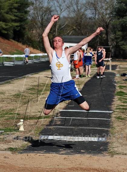 Thumbnail 2 in Mountain Press Relays photogallery.